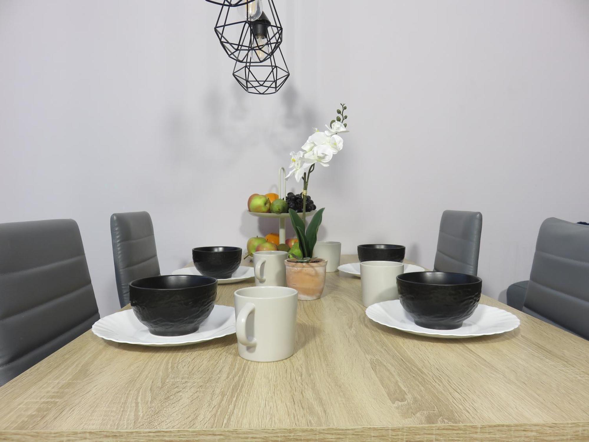 Uroczy Apartament Dla 4 Osob 바르샤바 외부 사진
